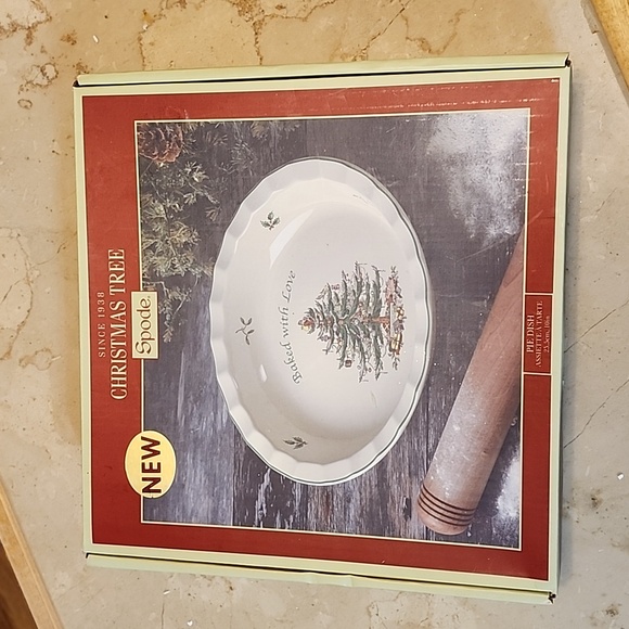 Beautiful SPODE CHRISTMAS TREE PIE PLATE IN BOX - Picture 1 of 2